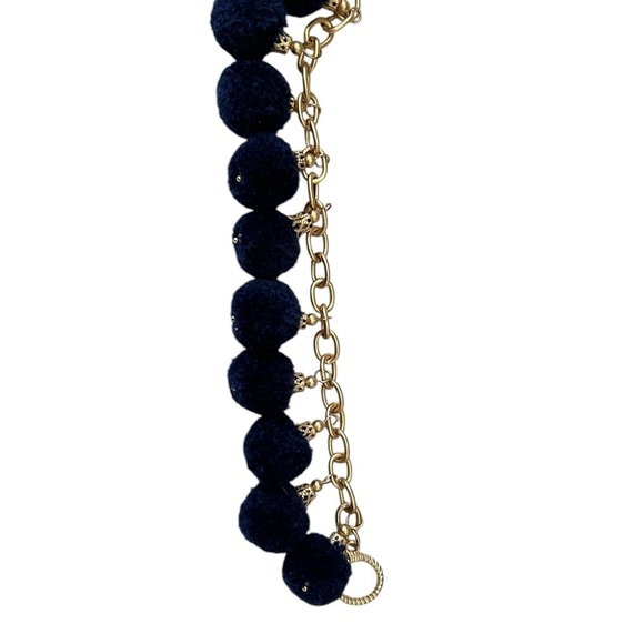 Boutique unbranded Gold tone navy Pom Pom Bracelet toggle closure bracelet 7 in - Picture 6 of 7